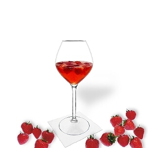 Erdbeerbowle ist ein fruchtiger und süffiger Party-Drink.