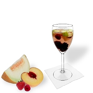 Alle Weingläser eignen sich hervorragend für eine Früchtebowle.