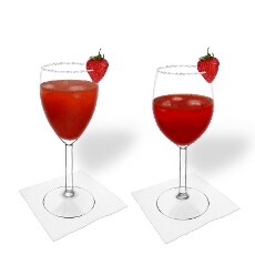 Erdbeer Margarita im Weiss- und Rotweinglas